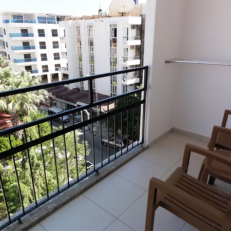 埃尔提纳逊酒店 3* 迪迪姆