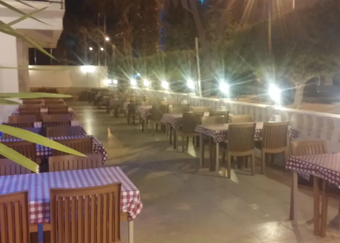 埃尔提纳逊酒店 酒店 3*